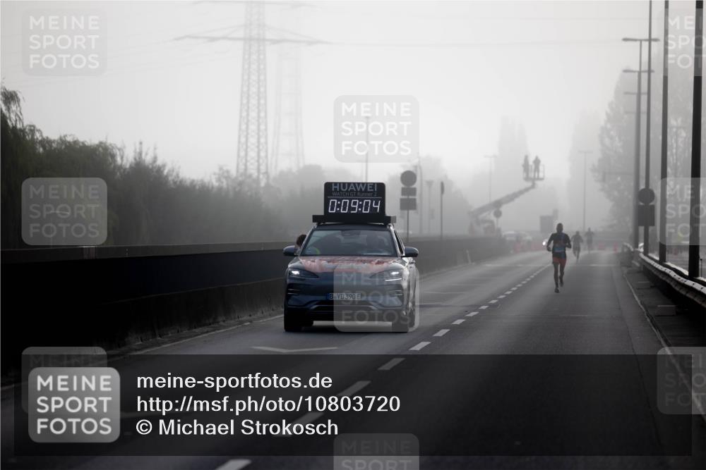03.10.2026 - Köhlbrandbrückenlauf Michael Strokosch http://msf.ph/oto/10803720 03.10.2026 09:09:55 Position 3 2, 0, 09, 04, 390 meine-sportfotos.de