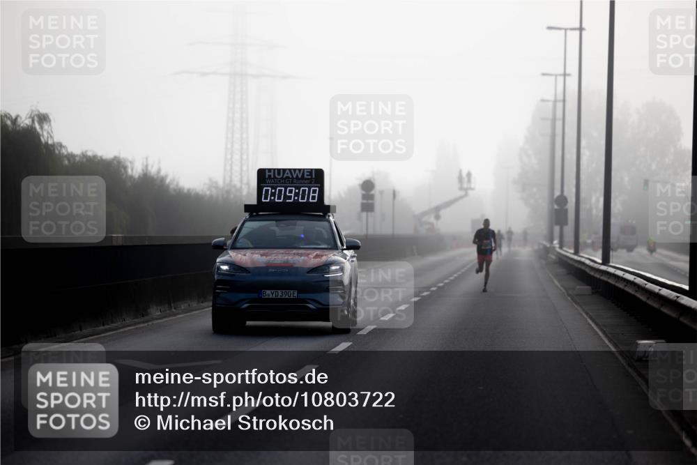 03.10.2026 - Köhlbrandbrückenlauf Michael Strokosch http://msf.ph/oto/10803722 03.10.2026 09:09:59 Position 3 2, 0, 09, 08, 170, 390 meine-sportfotos.de
