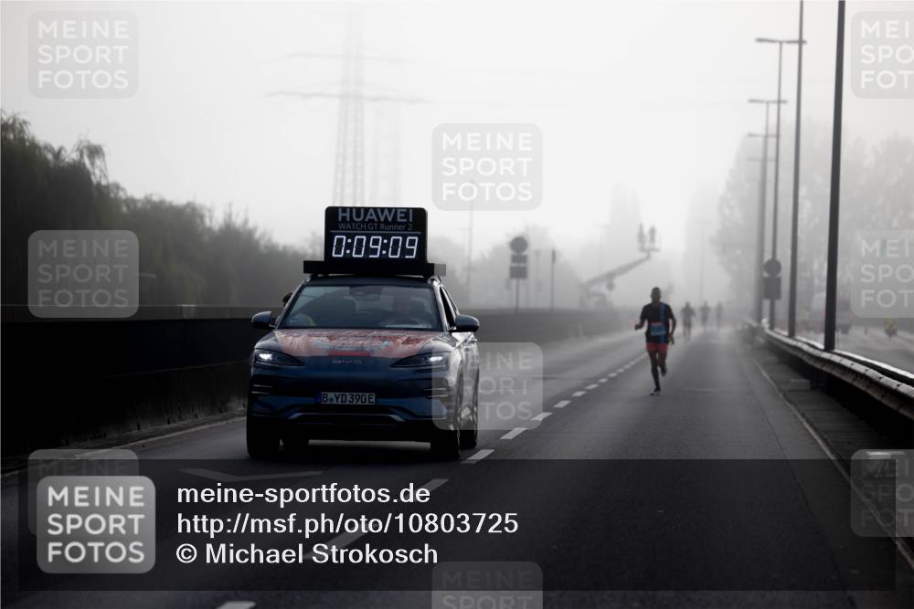 03.10.2026 - Köhlbrandbrückenlauf Michael Strokosch http://msf.ph/oto/10803725 03.10.2026 09:10:01 Position 3 2, 0, 09, 09, 390 meine-sportfotos.de