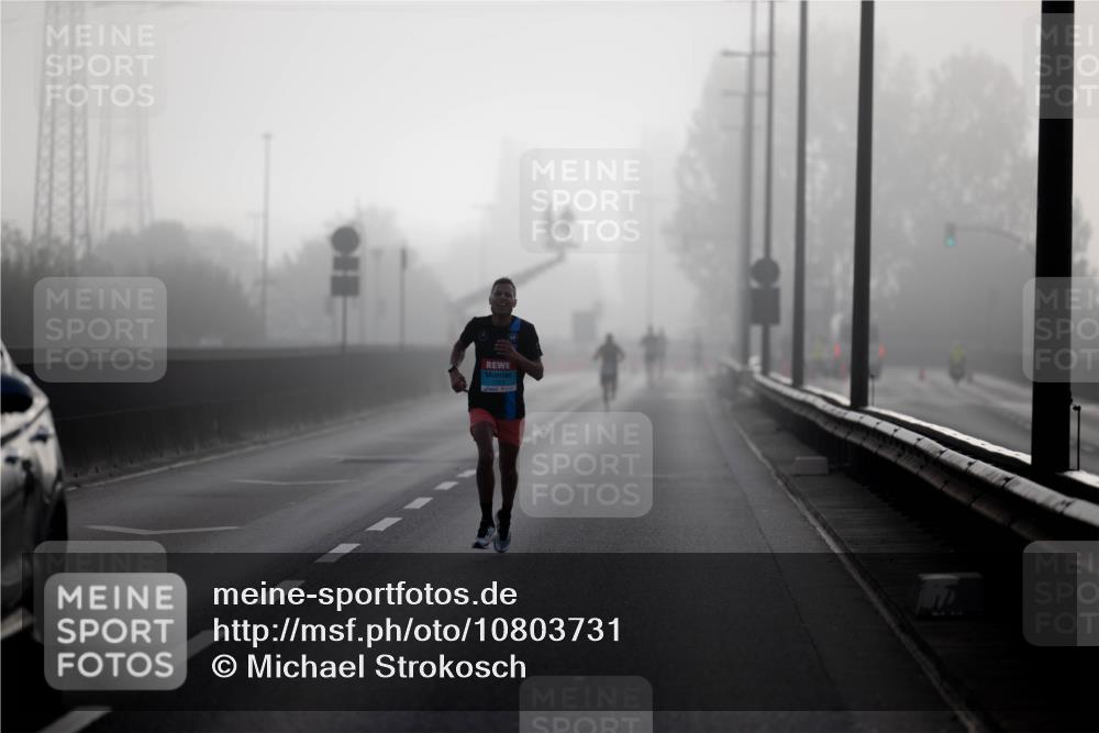 03.10.2026 - Köhlbrandbrückenlauf Michael Strokosch http://msf.ph/oto/10803731 03.10.2026 09:10:05 Position 3  meine-sportfotos.de