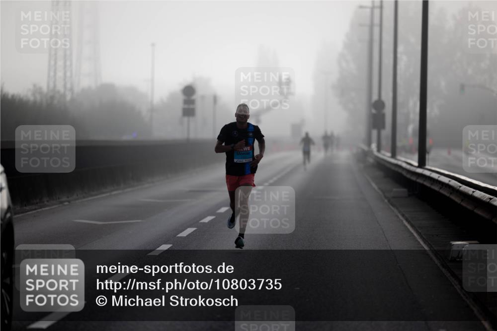 03.10.2026 - Köhlbrandbrückenlauf Michael Strokosch http://msf.ph/oto/10803735 03.10.2026 09:10:06 Position 3  meine-sportfotos.de
