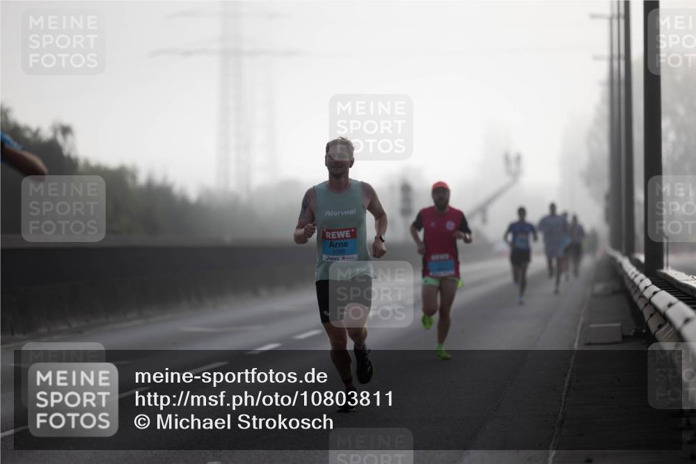 03.10.2026 - Köhlbrandbrückenlauf Michael Strokosch http://msf.ph/oto/10803811 03.10.2026 09:11:54 Position 3 2109 meine-sportfotos.de