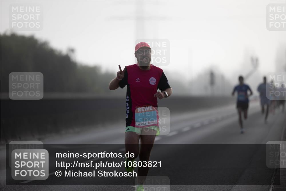 03.10.2026 - Köhlbrandbrückenlauf Michael Strokosch http://msf.ph/oto/10803821 03.10.2026 09:11:58 Position 3 3823 meine-sportfotos.de