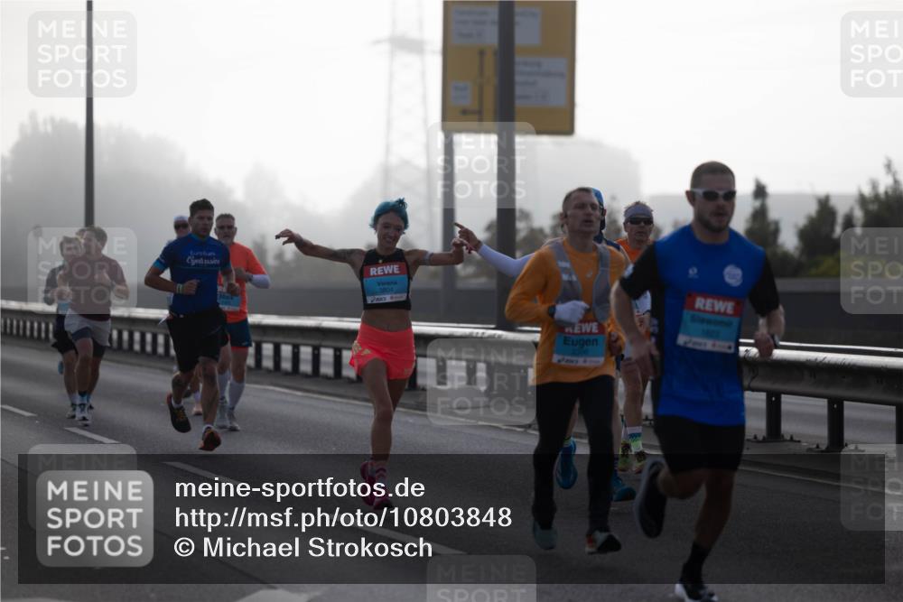 03.10.2026 - Köhlbrandbrückenlauf Michael Strokosch http://msf.ph/oto/10803848 03.10.2026 09:13:18 Position 3 3804, 1622 meine-sportfotos.de