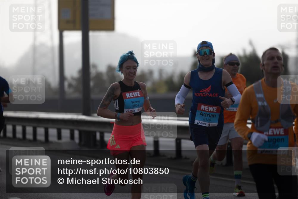 03.10.2026 - Köhlbrandbrückenlauf Michael Strokosch http://msf.ph/oto/10803850 03.10.2026 09:13:19 Position 3 3804, 2130, 2350 meine-sportfotos.de