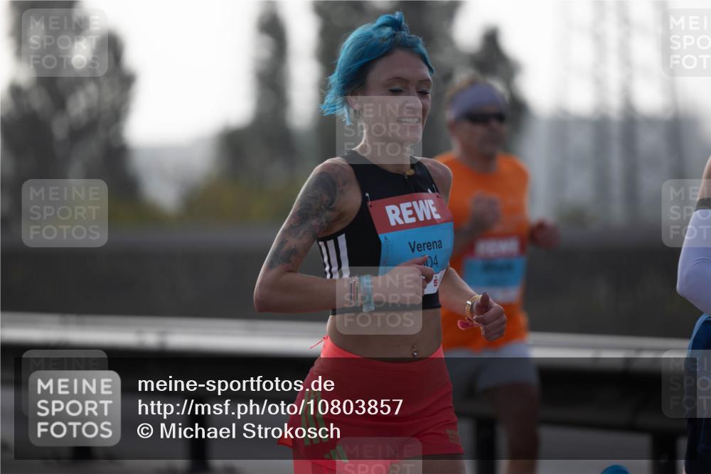 03.10.2026 - Köhlbrandbrückenlauf Michael Strokosch http://msf.ph/oto/10803857 03.10.2026 09:13:21 Position 3 04 meine-sportfotos.de