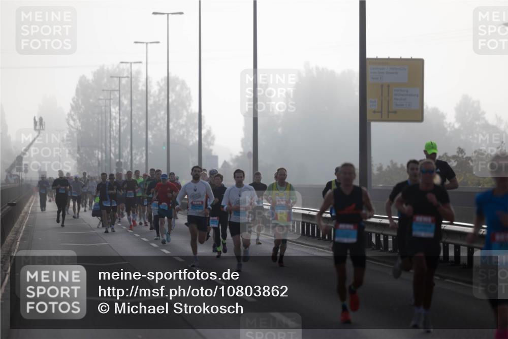 03.10.2026 - Köhlbrandbrückenlauf Michael Strokosch http://msf.ph/oto/10803862 03.10.2026 09:14:15 Position 3  meine-sportfotos.de