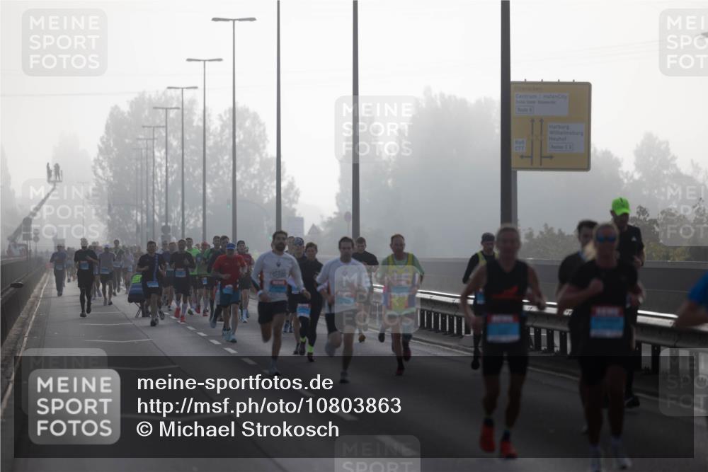 03.10.2026 - Köhlbrandbrückenlauf Michael Strokosch http://msf.ph/oto/10803863 03.10.2026 09:14:15 Position 3  meine-sportfotos.de