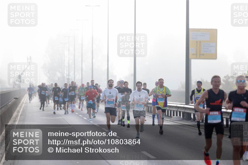 03.10.2026 - Köhlbrandbrückenlauf Michael Strokosch http://msf.ph/oto/10803864 03.10.2026 09:14:16 Position 3 12 meine-sportfotos.de