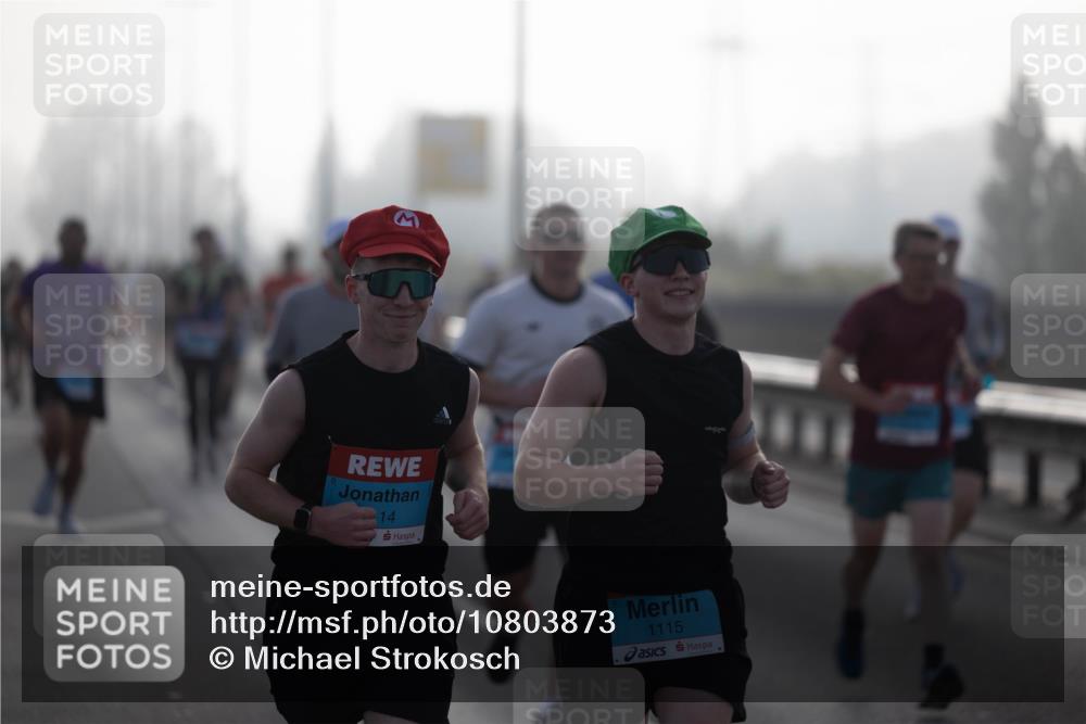 03.10.2026 - Köhlbrandbrückenlauf Michael Strokosch http://msf.ph/oto/10803873 03.10.2026 09:14:49 Position 3 14, 1115 meine-sportfotos.de