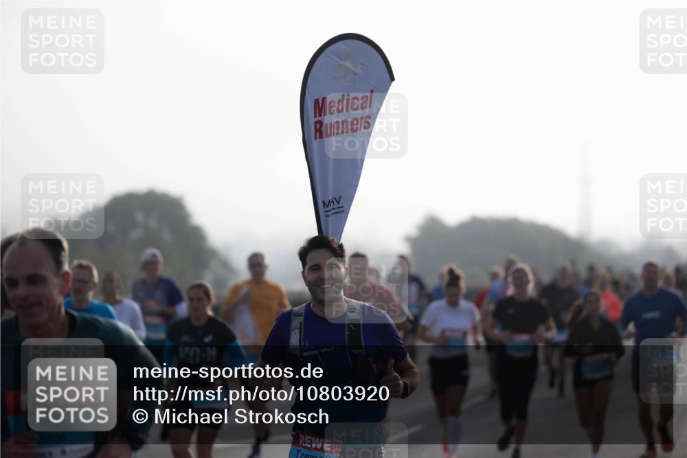 03.10.2026 - Köhlbrandbrückenlauf Michael Strokosch http://msf.ph/oto/10803920 03.10.2026 09:18:36 Position 3 2406 meine-sportfotos.de