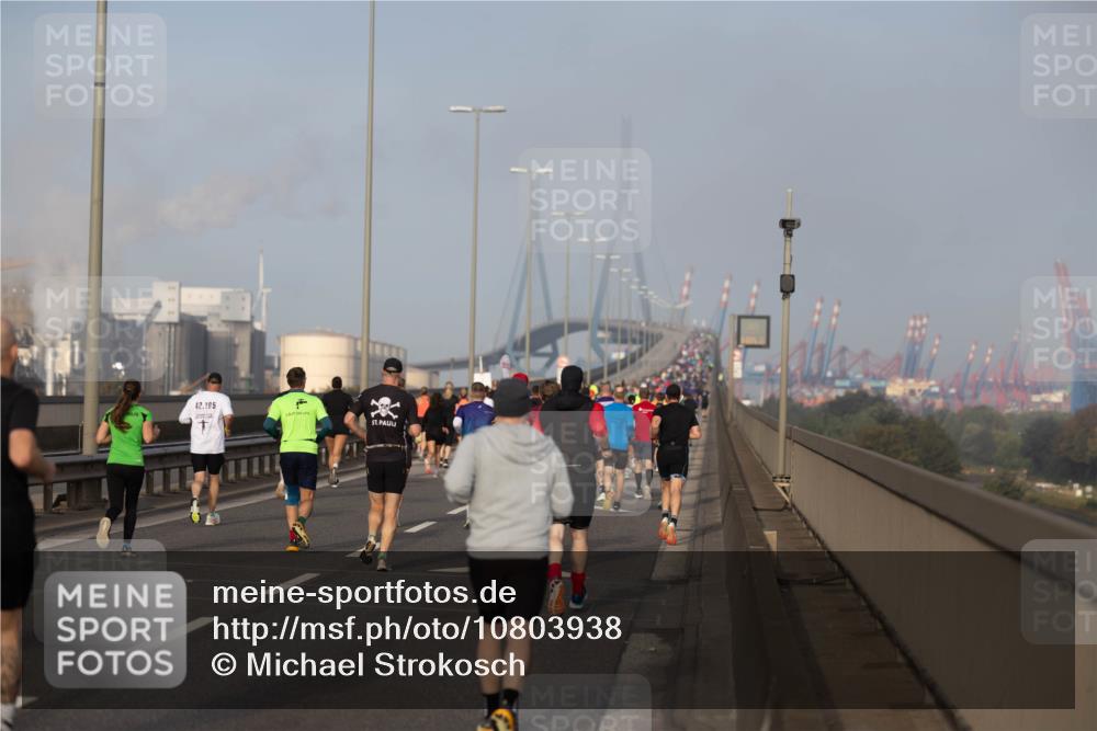 03.10.2026 - Köhlbrandbrückenlauf Michael Strokosch http://msf.ph/oto/10803938 03.10.2026 09:19:12 Position 3 42, 195 meine-sportfotos.de