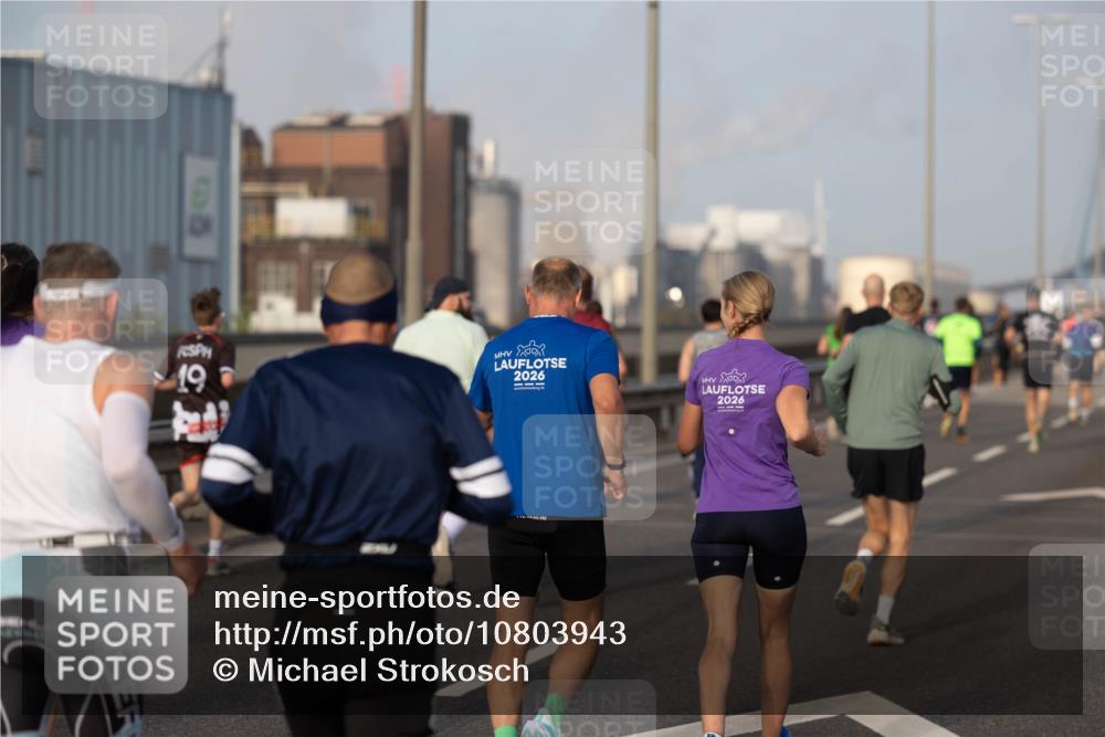 03.10.2026 - Köhlbrandbrückenlauf Michael Strokosch http://msf.ph/oto/10803943 03.10.2026 09:19:15 Position 3 19, 2026, 2026 meine-sportfotos.de