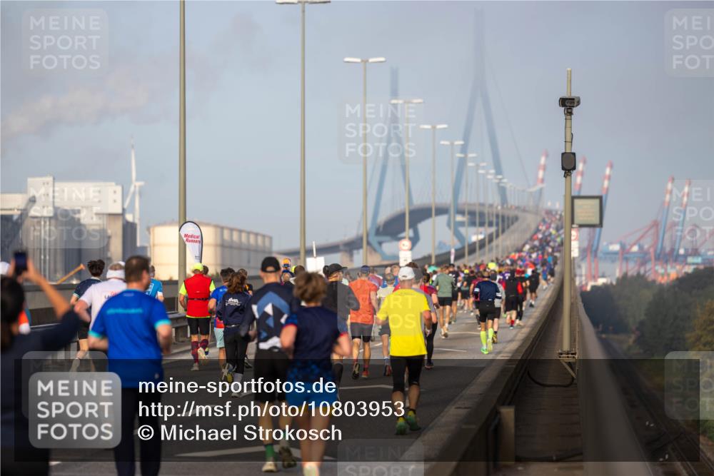 03.10.2026 - Köhlbrandbrückenlauf Michael Strokosch http://msf.ph/oto/10803953 03.10.2026 09:19:35 Position 3  meine-sportfotos.de