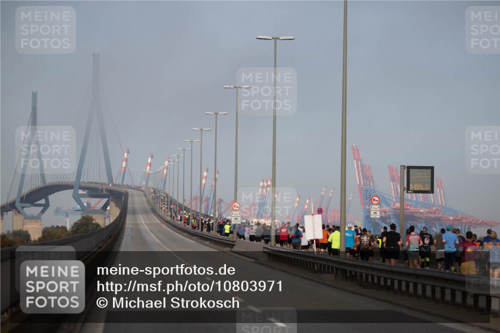 03.10.2026 - Köhlbrandbrückenlauf Michael Strokosch http://msf.ph/oto/10803971 03.10.2026 09:21:07 Position 3 2, 2 meine-sportfotos.de