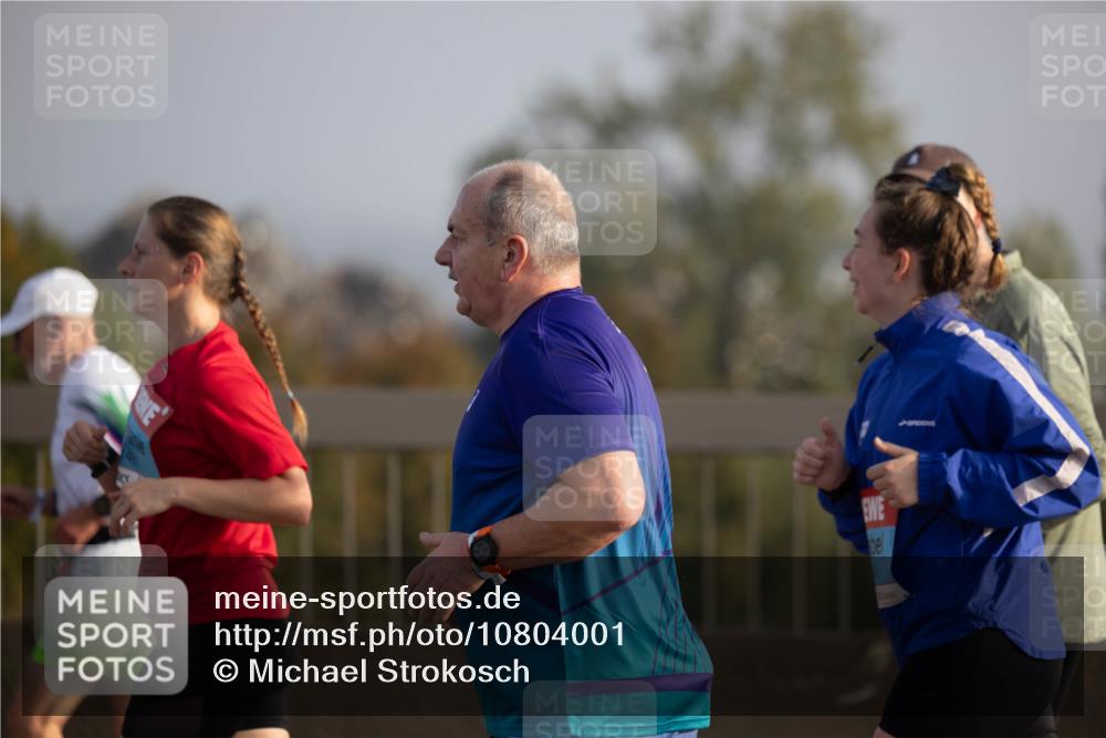 03.10.2026 - Köhlbrandbrückenlauf Michael Strokosch http://msf.ph/oto/10804001 03.10.2026 09:23:30 Position 3  meine-sportfotos.de