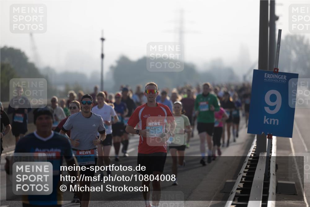 03.10.2026 - Köhlbrandbrückenlauf Michael Strokosch http://msf.ph/oto/10804008 03.10.2026 09:23:59 Position 3 2781, 2971, 9 meine-sportfotos.de