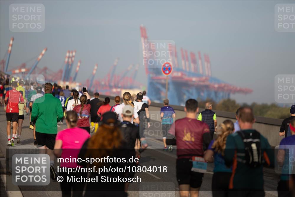 03.10.2026 - Köhlbrandbrückenlauf Michael Strokosch http://msf.ph/oto/10804018 03.10.2026 09:24:22 Position 3 2025, 0 meine-sportfotos.de