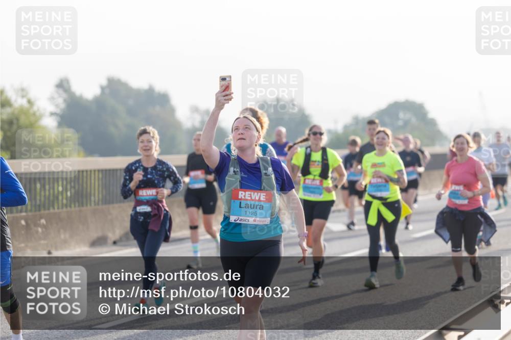 03.10.2026 - Köhlbrandbrückenlauf Michael Strokosch http://msf.ph/oto/10804032 03.10.2026 09:26:11 Position 3 1125 meine-sportfotos.de