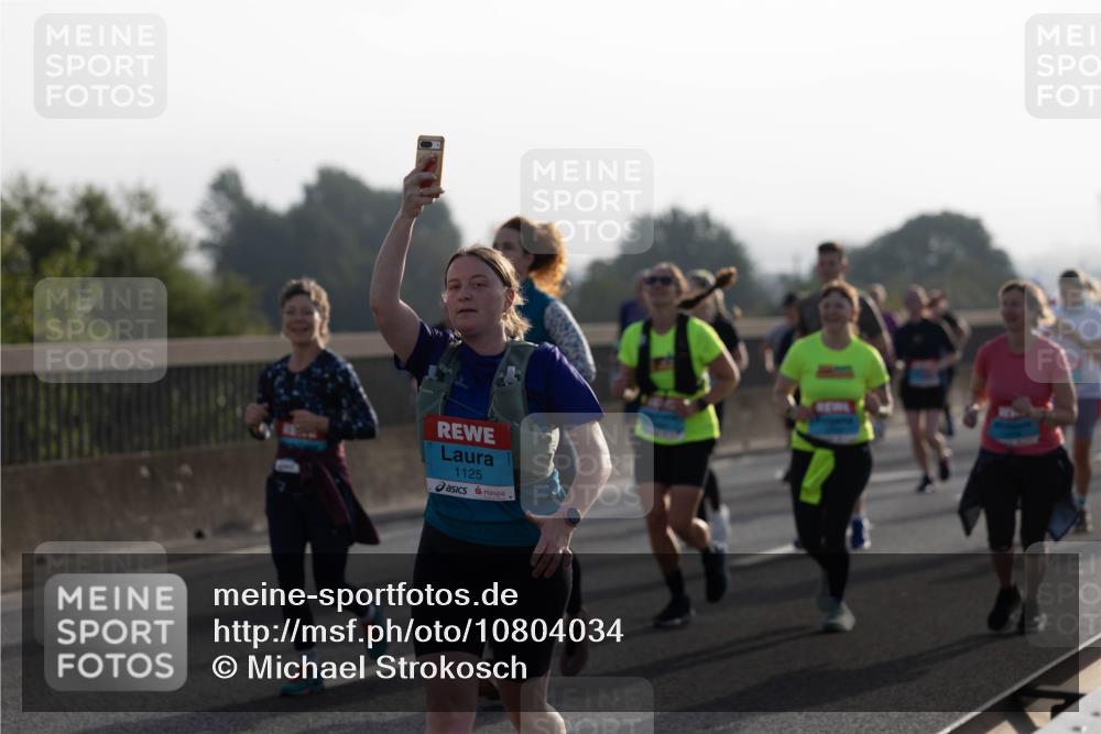 03.10.2026 - Köhlbrandbrückenlauf Michael Strokosch http://msf.ph/oto/10804034 03.10.2026 09:26:11 Position 3 1125 meine-sportfotos.de