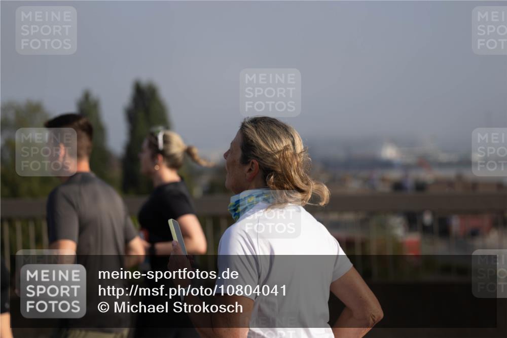 03.10.2026 - Köhlbrandbrückenlauf Michael Strokosch http://msf.ph/oto/10804041 03.10.2026 09:26:18 Position 3  meine-sportfotos.de
