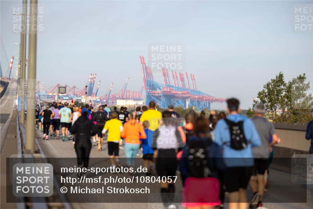 03.10.2026 - Köhlbrandbrückenlauf Michael Strokosch http://msf.ph/oto/10804057 03.10.2026 09:28:37 Position 3  meine-sportfotos.de