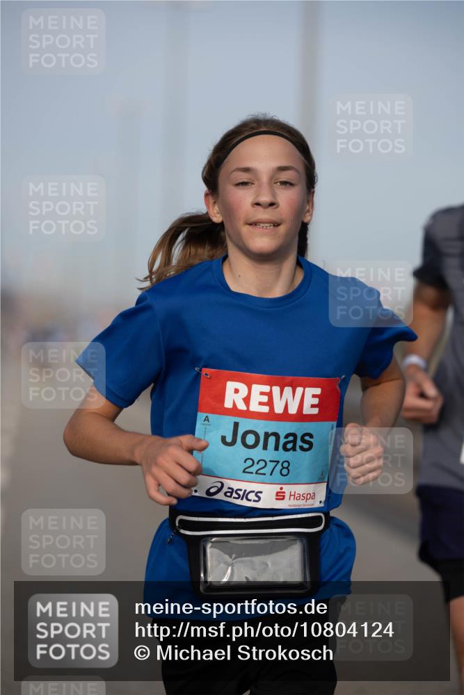03.10.2026 - Köhlbrandbrückenlauf Michael Strokosch http://msf.ph/oto/10804124 03.10.2026 09:41:33 Position 3 2278 meine-sportfotos.de
