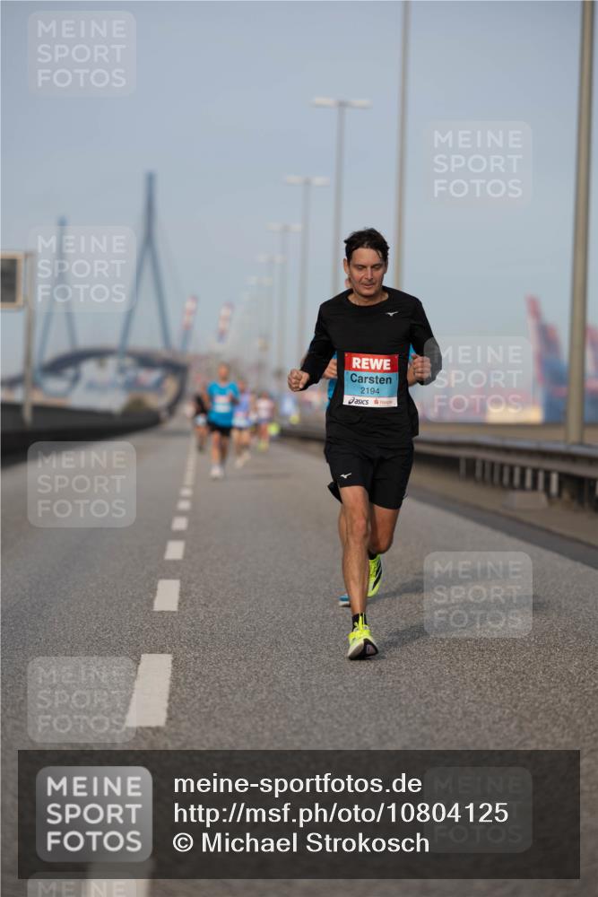 03.10.2026 - Köhlbrandbrückenlauf Michael Strokosch http://msf.ph/oto/10804125 03.10.2026 09:41:45 Position 3 2194 meine-sportfotos.de