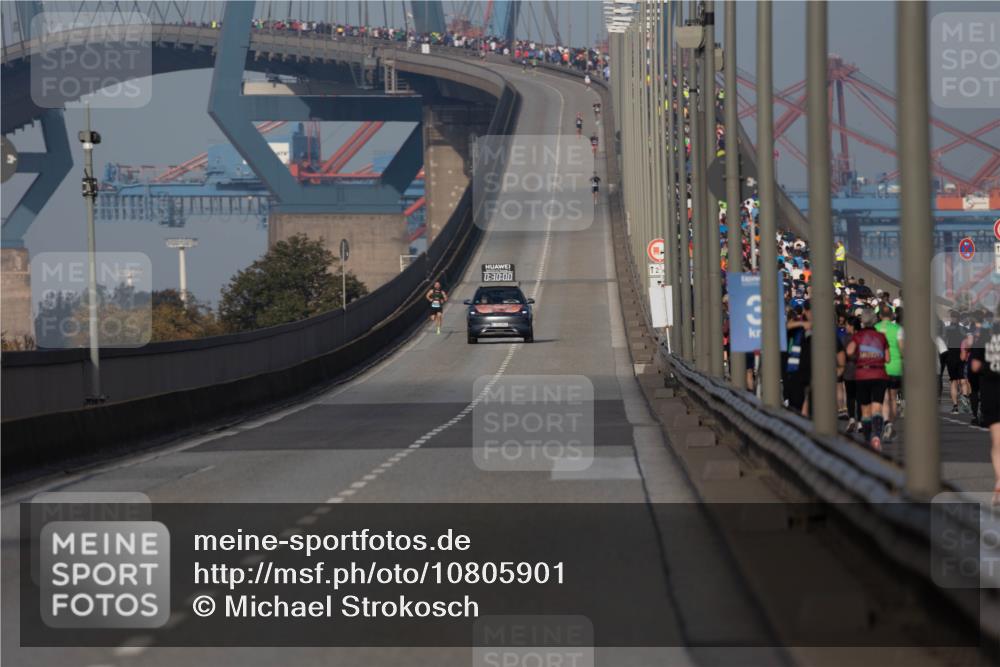 03.10.2026 - Köhlbrandbrückenlauf Michael Strokosch http://msf.ph/oto/10805901 03.10.2026 09:30:53 Position 3 0, 30, 00, 12 meine-sportfotos.de