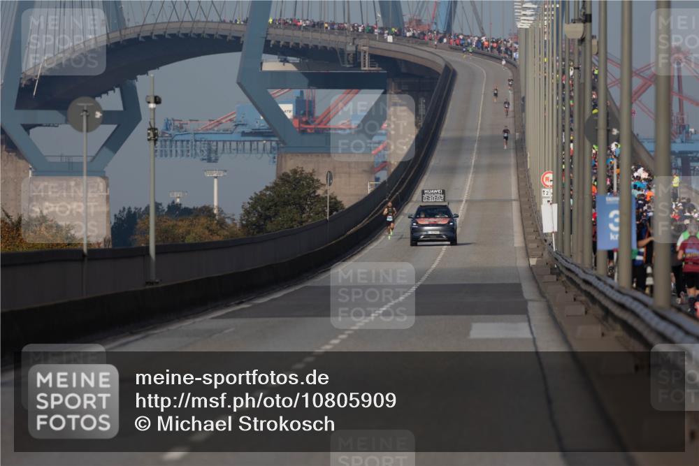 03.10.2026 - Köhlbrandbrückenlauf Michael Strokosch http://msf.ph/oto/10805909 03.10.2026 09:30:55 Position 3 3 meine-sportfotos.de