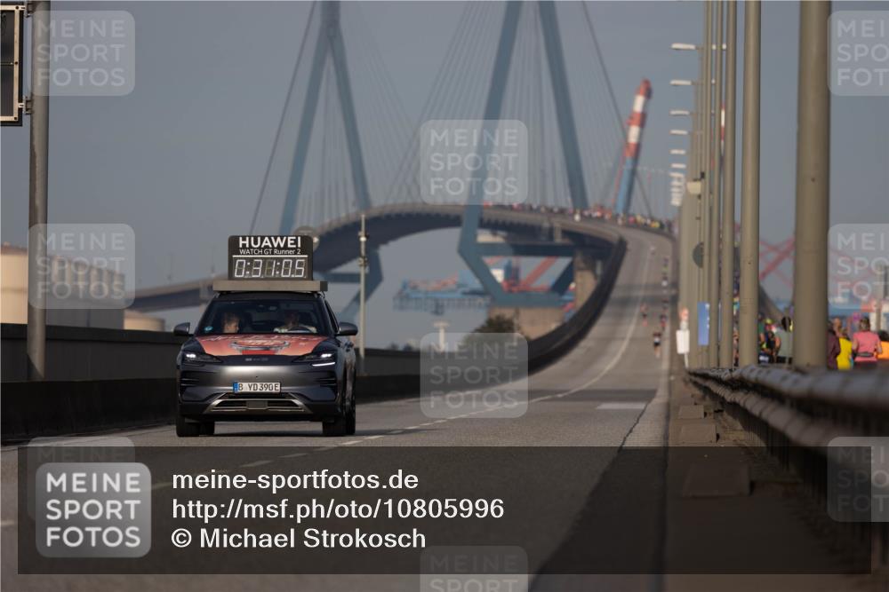 03.10.2026 - Köhlbrandbrückenlauf Michael Strokosch http://msf.ph/oto/10805996 03.10.2026 09:31:58 Position 3 2, 0, 88, 8, 5, 39 meine-sportfotos.de