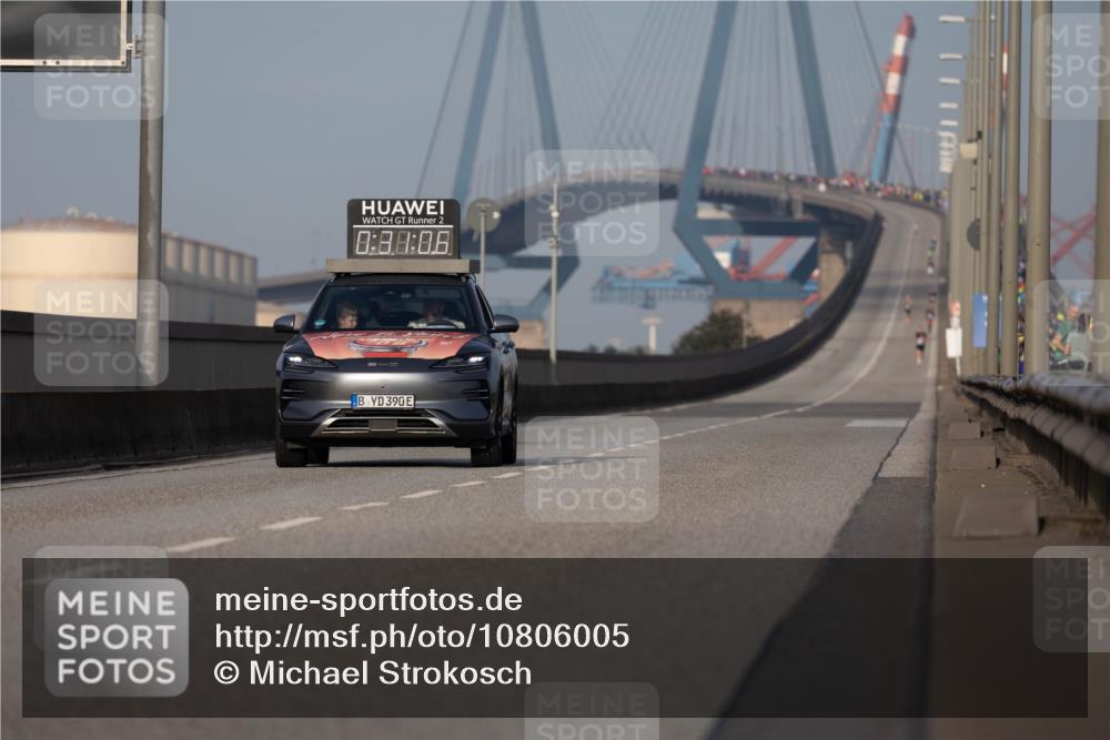 03.10.2026 - Köhlbrandbrückenlauf Michael Strokosch http://msf.ph/oto/10806005 03.10.2026 09:31:59 Position 3 2, 0, 88, 86, 39 meine-sportfotos.de