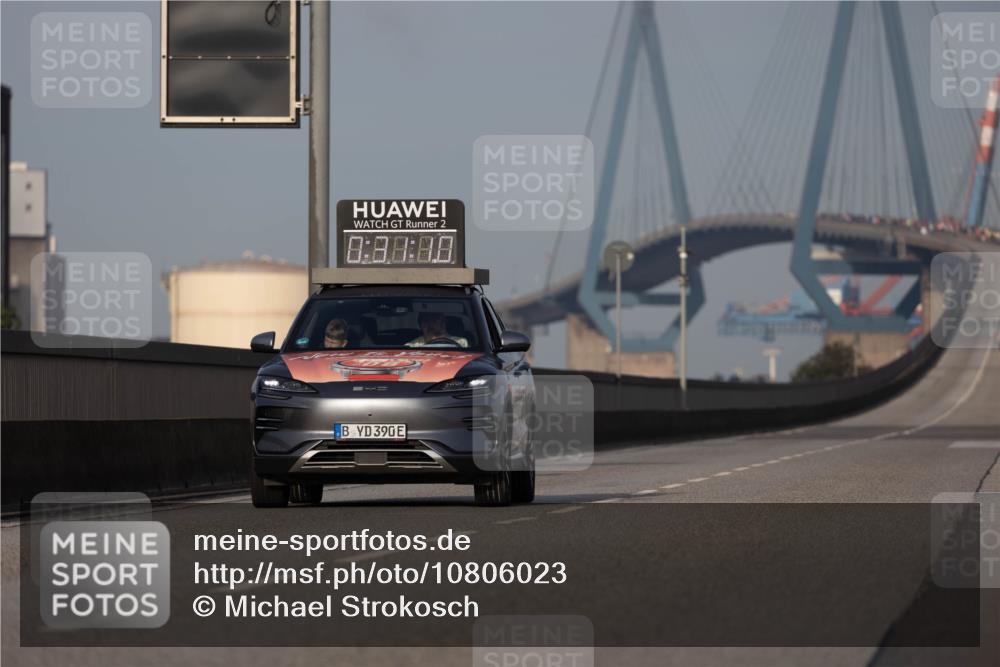 03.10.2026 - Köhlbrandbrückenlauf Michael Strokosch http://msf.ph/oto/10806023 03.10.2026 09:32:03 Position 3 2, 0, 88, 88, 390 meine-sportfotos.de