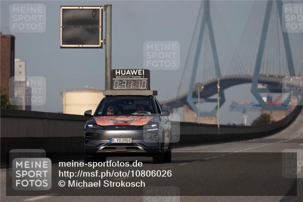 03.10.2026 - Köhlbrandbrückenlauf Michael Strokosch http://msf.ph/oto/10806026 03.10.2026 09:32:03 Position 3 2, 0, 88, 80, 390 meine-sportfotos.de
