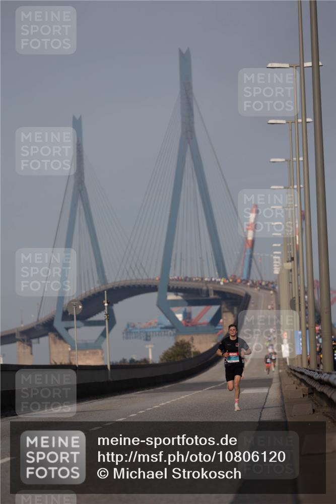03.10.2026 - Köhlbrandbrückenlauf Michael Strokosch http://msf.ph/oto/10806120 03.10.2026 09:33:12 Position 3  meine-sportfotos.de