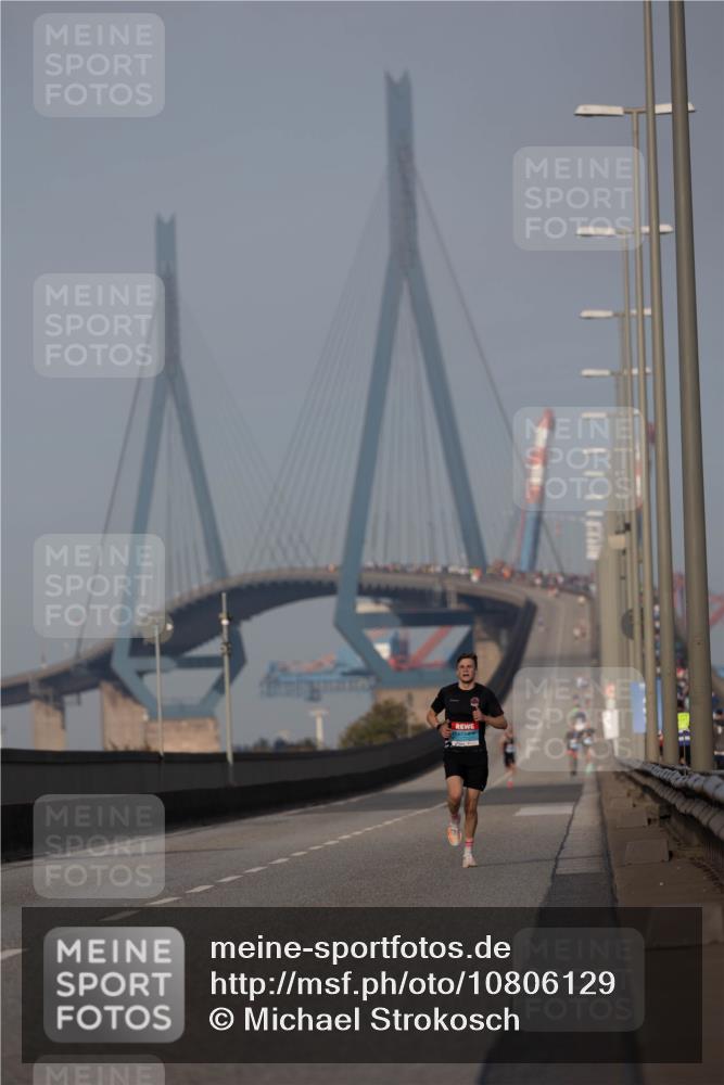 03.10.2026 - Köhlbrandbrückenlauf Michael Strokosch http://msf.ph/oto/10806129 03.10.2026 09:33:14 Position 3  meine-sportfotos.de