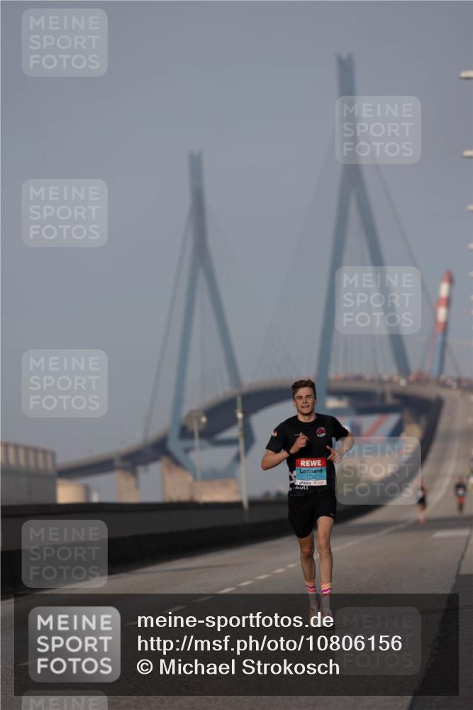 03.10.2026 - Köhlbrandbrückenlauf Michael Strokosch http://msf.ph/oto/10806156 03.10.2026 09:33:21 Position 3 1773 meine-sportfotos.de