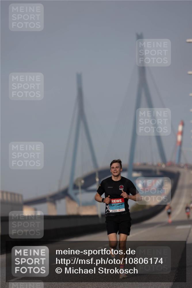 03.10.2026 - Köhlbrandbrückenlauf Michael Strokosch http://msf.ph/oto/10806174 03.10.2026 09:33:22 Position 3 1773 meine-sportfotos.de