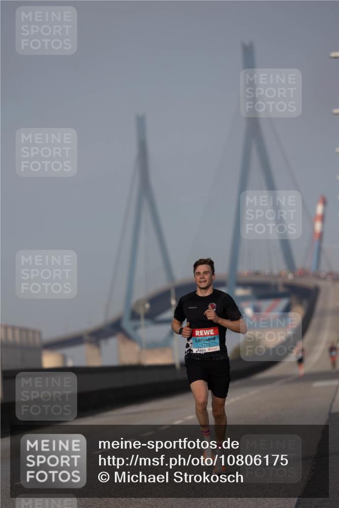 03.10.2026 - Köhlbrandbrückenlauf Michael Strokosch http://msf.ph/oto/10806175 03.10.2026 09:33:22 Position 3 1773 meine-sportfotos.de