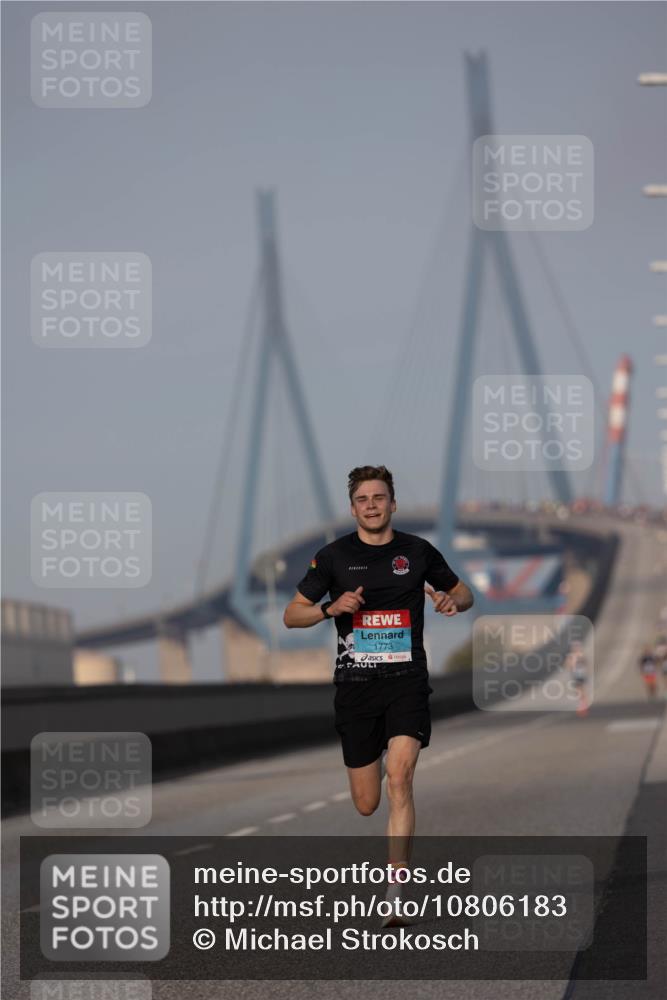 03.10.2026 - Köhlbrandbrückenlauf Michael Strokosch http://msf.ph/oto/10806183 03.10.2026 09:33:23 Position 3 1773 meine-sportfotos.de