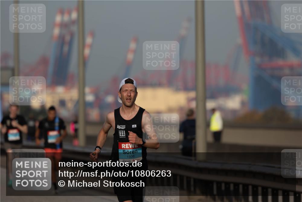 03.10.2026 - Köhlbrandbrückenlauf Michael Strokosch http://msf.ph/oto/10806263 03.10.2026 09:34:00 Position 3 1508 meine-sportfotos.de