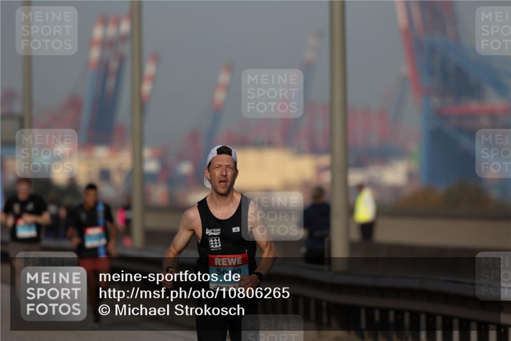 03.10.2026 - Köhlbrandbrückenlauf Michael Strokosch http://msf.ph/oto/10806265 03.10.2026 09:34:00 Position 3 1508 meine-sportfotos.de