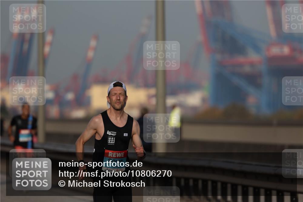 03.10.2026 - Köhlbrandbrückenlauf Michael Strokosch http://msf.ph/oto/10806270 03.10.2026 09:34:01 Position 3 1508 meine-sportfotos.de
