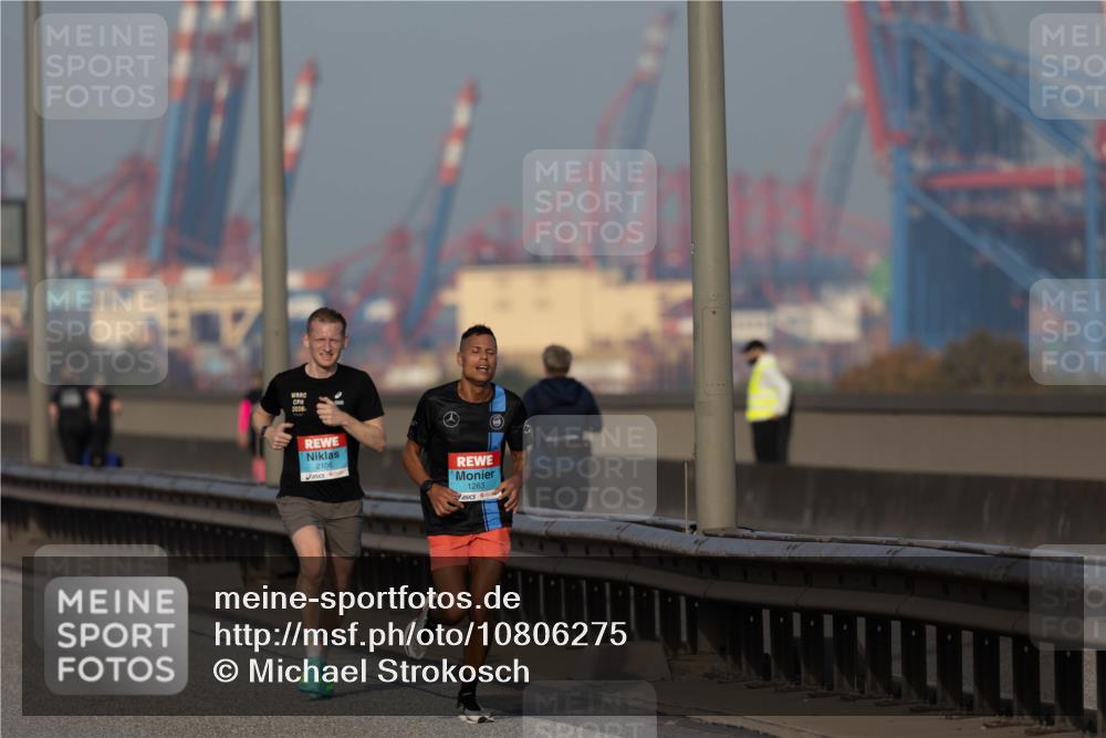 03.10.2026 - Köhlbrandbrückenlauf Michael Strokosch http://msf.ph/oto/10806275 03.10.2026 09:34:04 Position 3 2026, 2106, 1263 meine-sportfotos.de