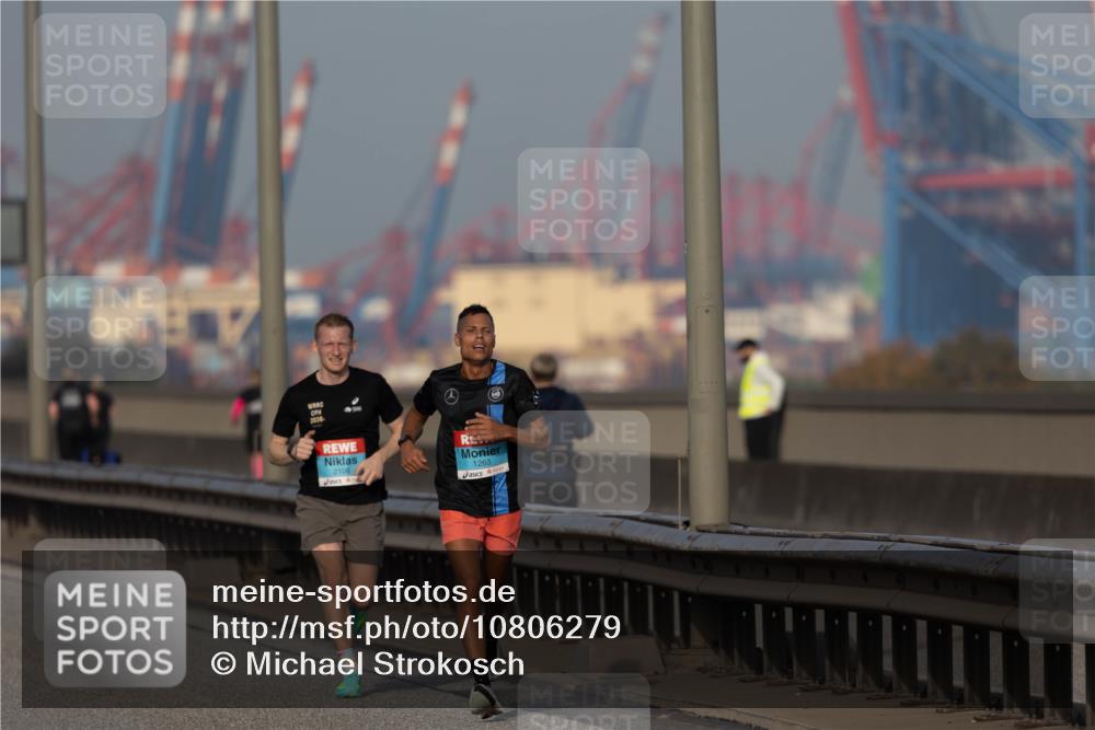 03.10.2026 - Köhlbrandbrückenlauf Michael Strokosch http://msf.ph/oto/10806279 03.10.2026 09:34:05 Position 3 31, 2026, 2106, 1263 meine-sportfotos.de