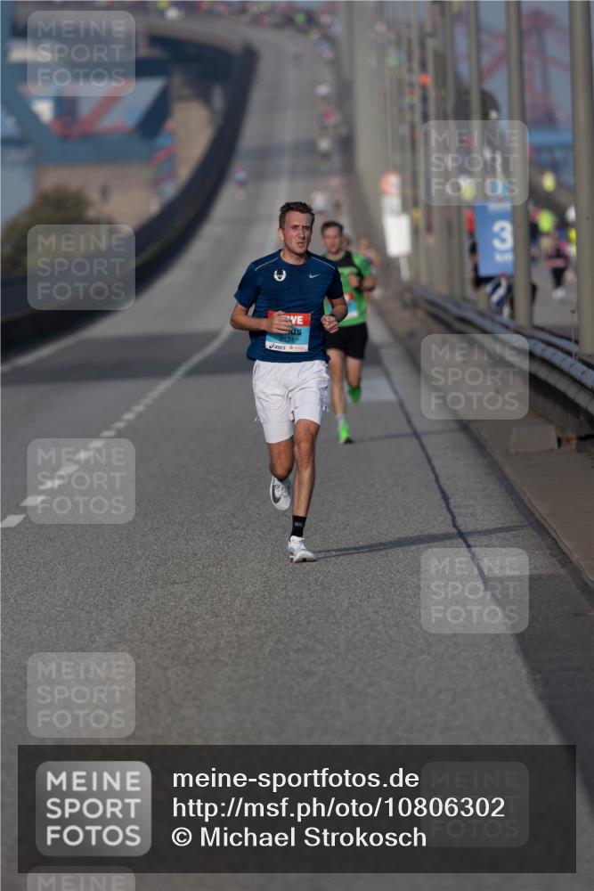 03.10.2026 - Köhlbrandbrückenlauf Michael Strokosch http://msf.ph/oto/10806302 03.10.2026 09:34:35 Position 3 2131 meine-sportfotos.de