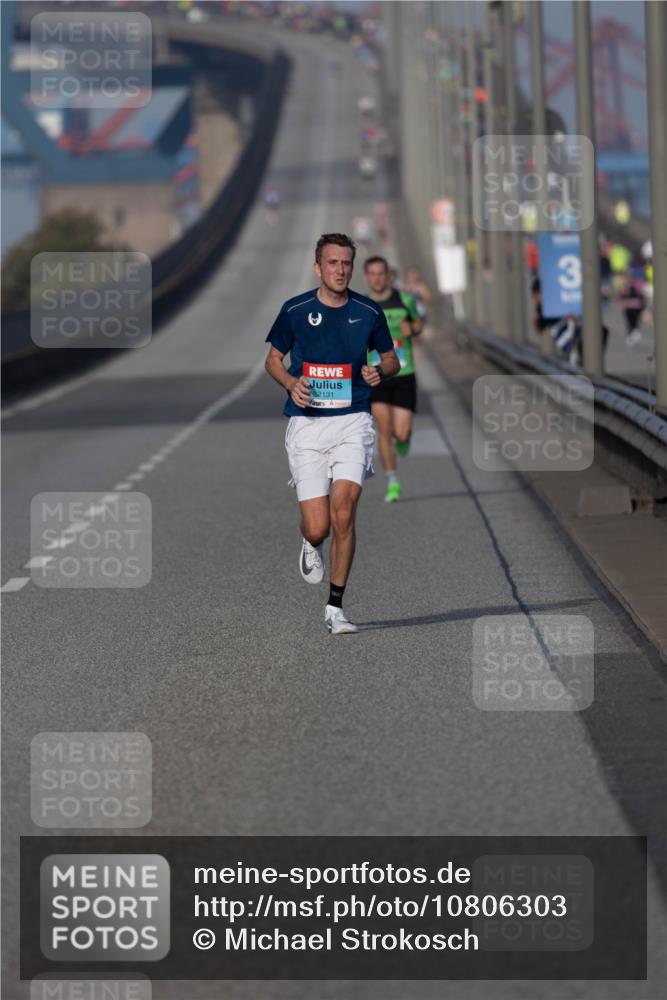 03.10.2026 - Köhlbrandbrückenlauf Michael Strokosch http://msf.ph/oto/10806303 03.10.2026 09:34:35 Position 3 2131, 3 meine-sportfotos.de