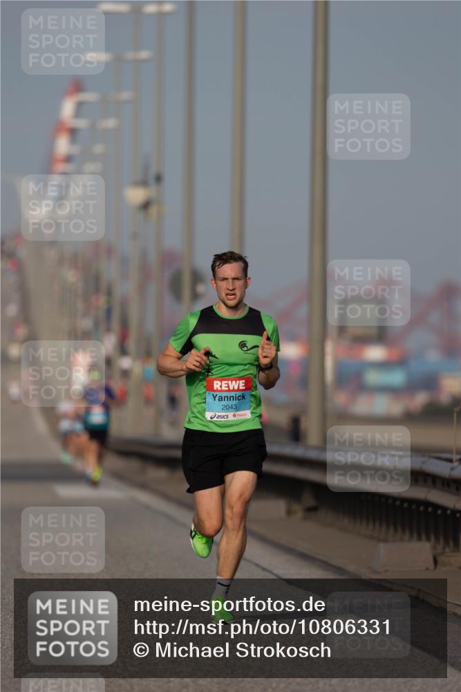 03.10.2026 - Köhlbrandbrückenlauf Michael Strokosch http://msf.ph/oto/10806331 03.10.2026 09:34:47 Position 3 4, 0, 2043 meine-sportfotos.de