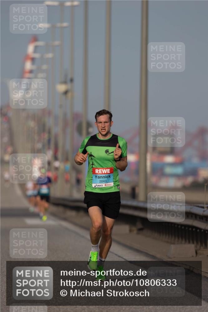 03.10.2026 - Köhlbrandbrückenlauf Michael Strokosch http://msf.ph/oto/10806333 03.10.2026 09:34:47 Position 3 2043 meine-sportfotos.de