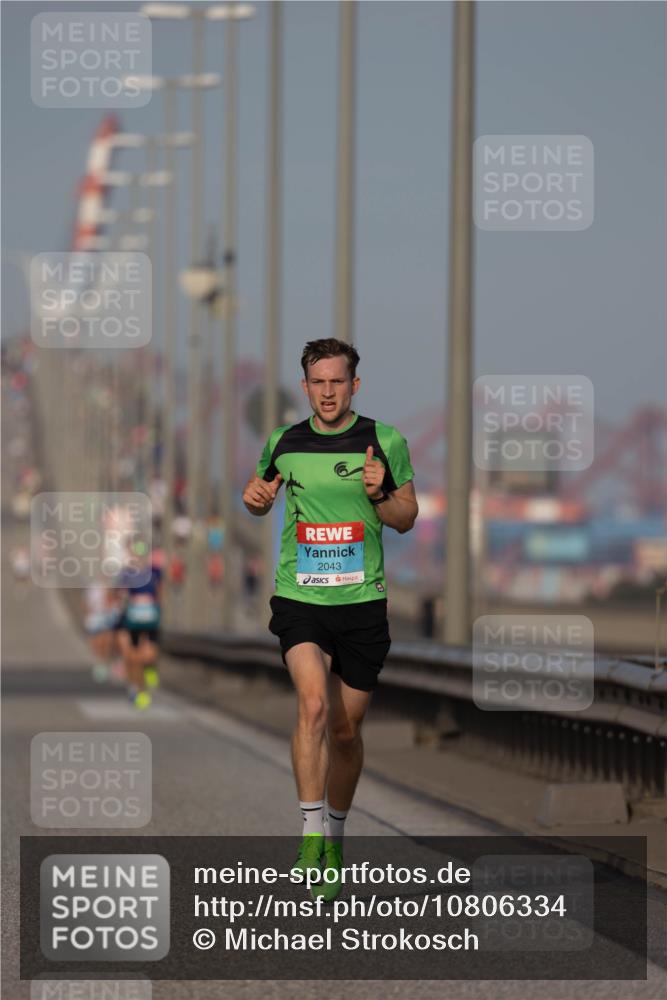 03.10.2026 - Köhlbrandbrückenlauf Michael Strokosch http://msf.ph/oto/10806334 03.10.2026 09:34:47 Position 3 2043 meine-sportfotos.de